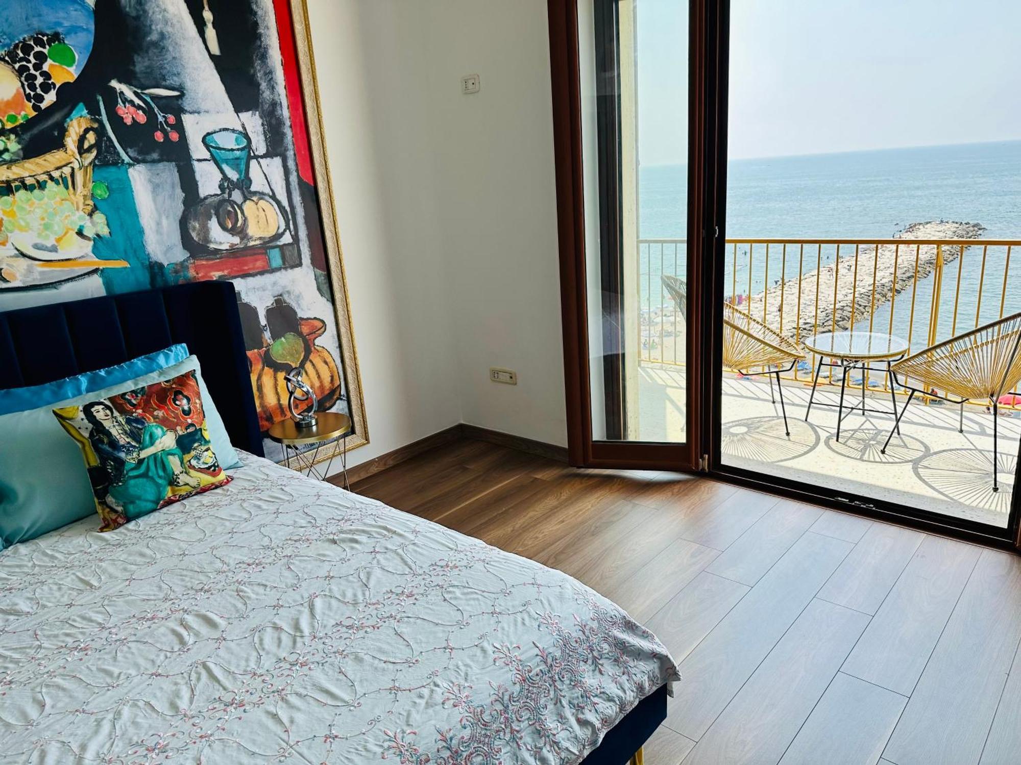 Hotel Blumare Arthouse à Salernes Extérieur photo