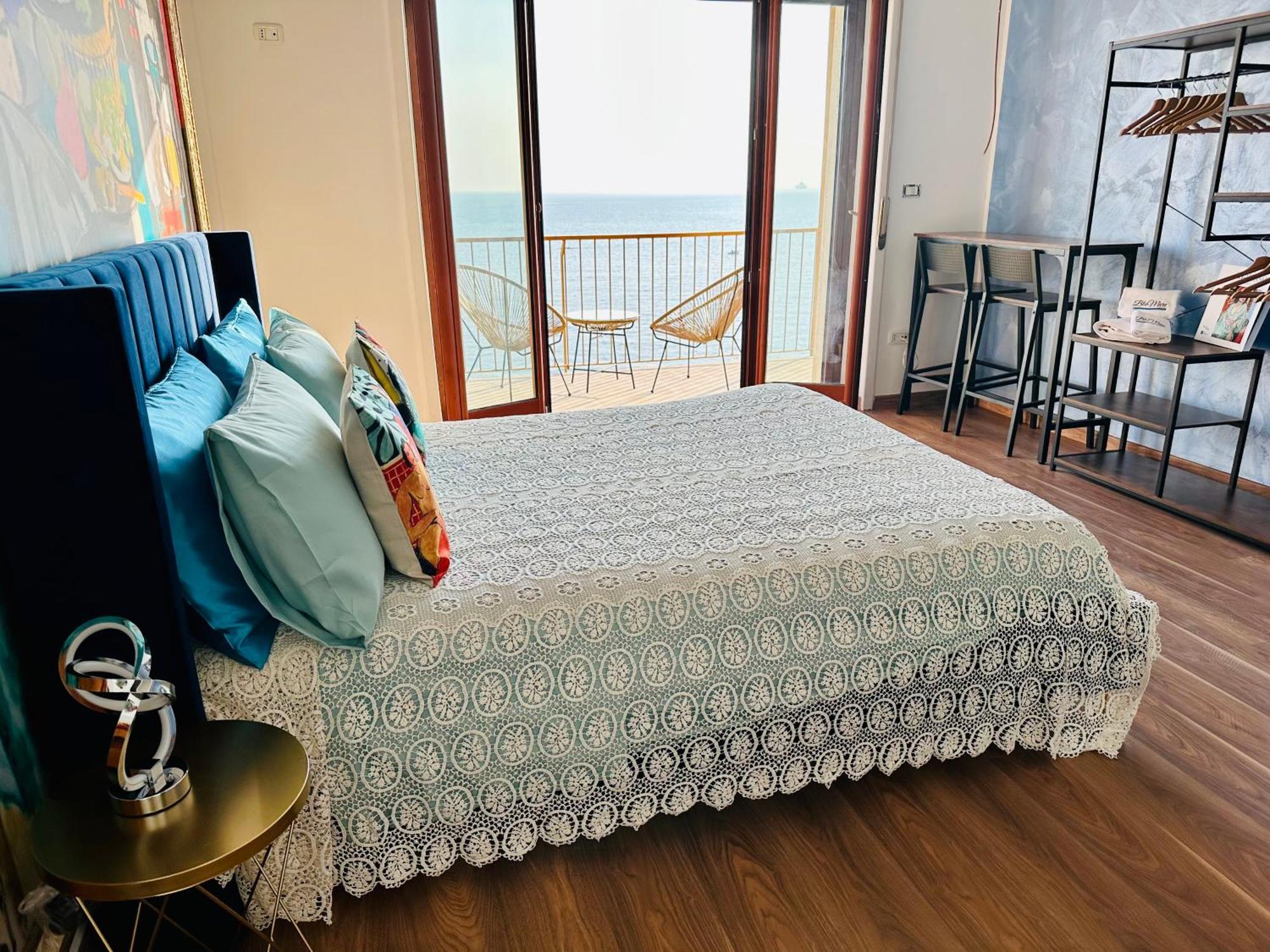 Hotel Blumare Arthouse à Salernes Extérieur photo